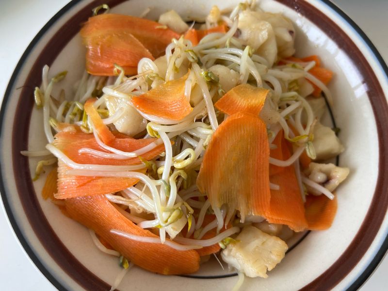 花枝丸炒豆芽