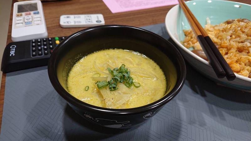 洋蔥咖哩湯
