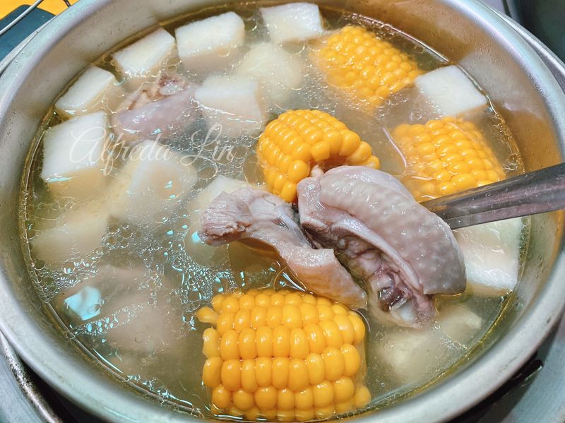 山藥玉米雞湯(電鍋料理)