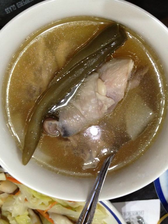 剝皮辣椒雞湯
