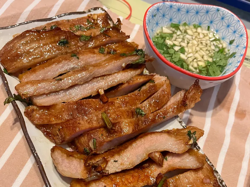 泰式豬頸肉