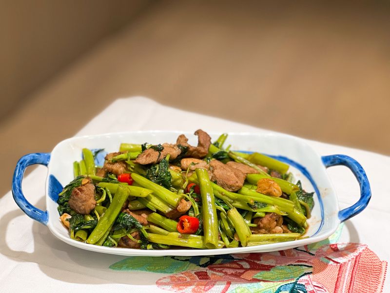 沙茶炒空心菜