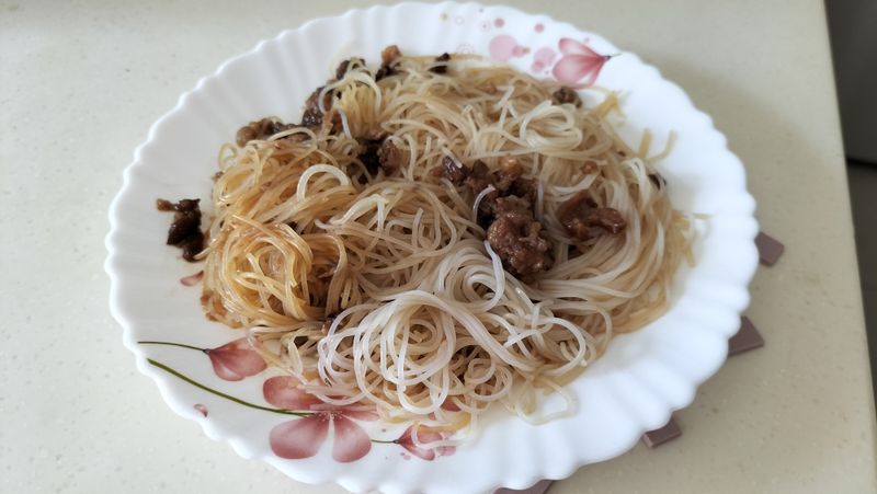肉燥米粉