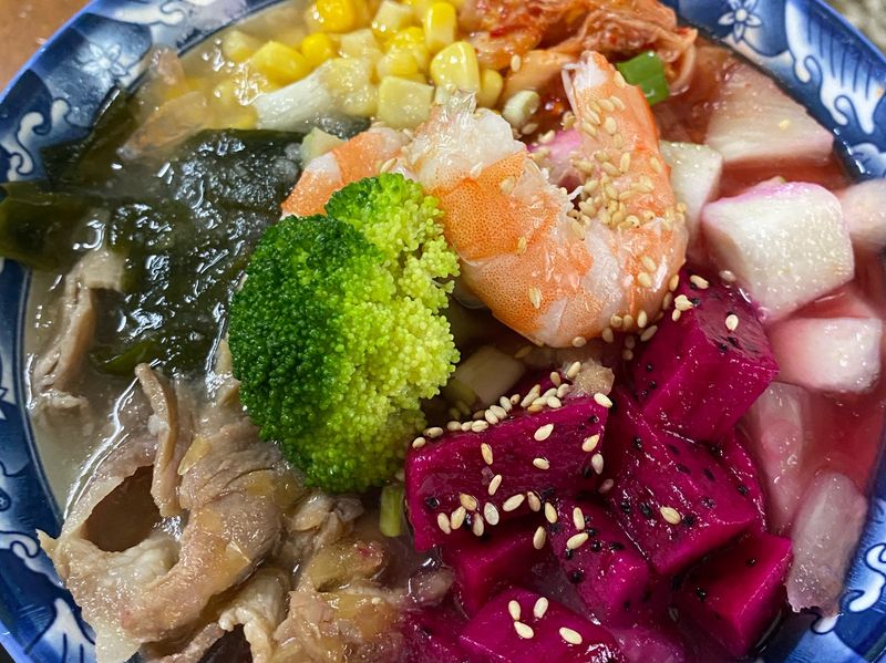水果沙拉冷麵