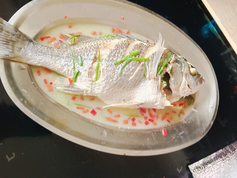 檸檬清蒸魚