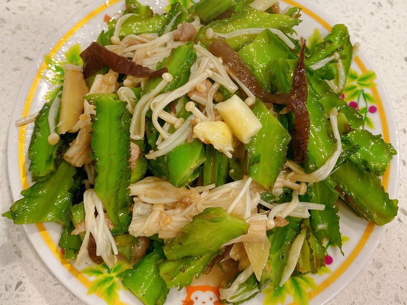 蒜香楊桃豆