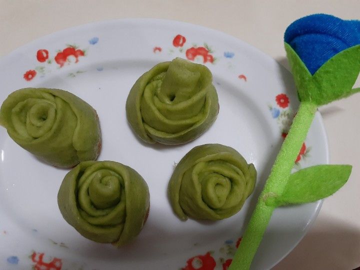 純真簡樸綠玫瑰花~蔥泥蛋餅篇