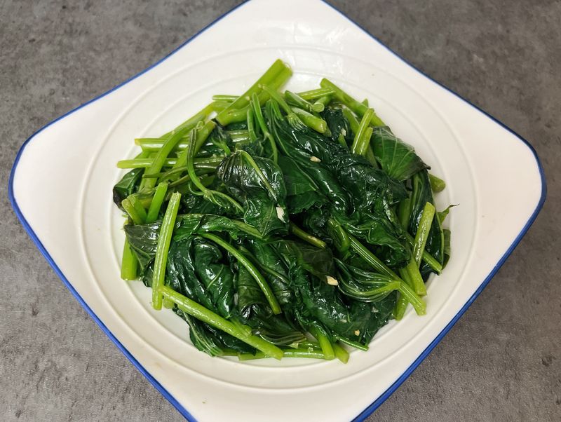 清炒蕃薯葉