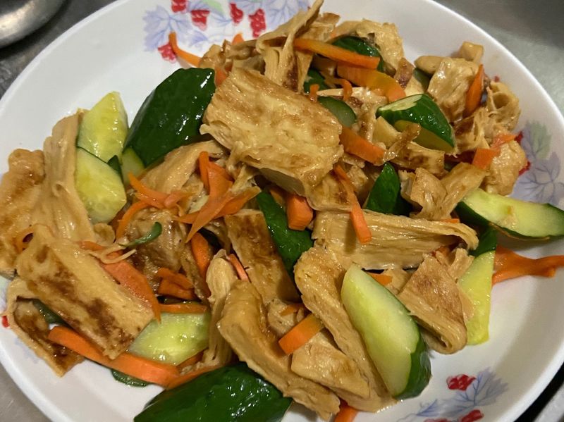 小黃瓜炒豆皮