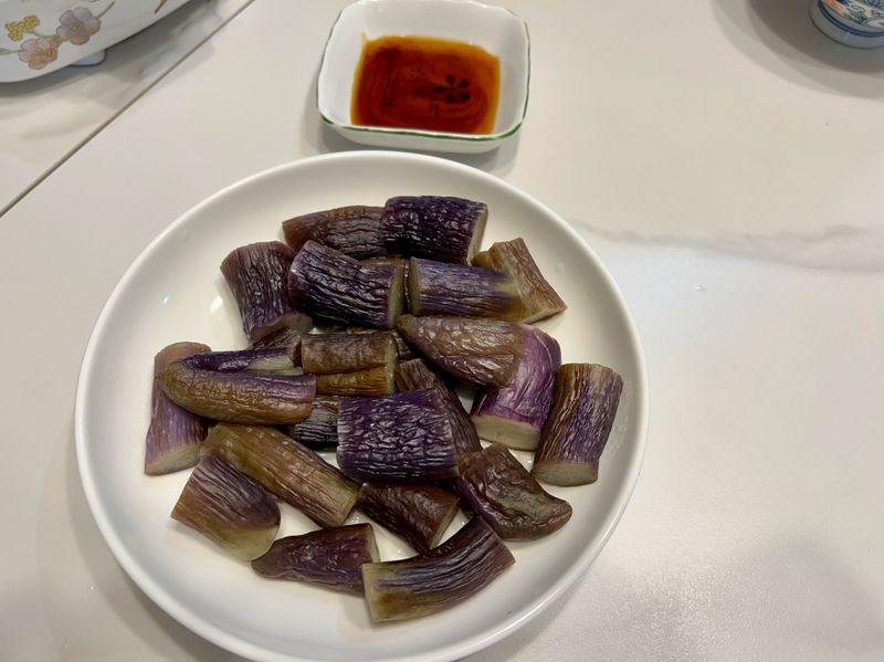 涼拌茄子