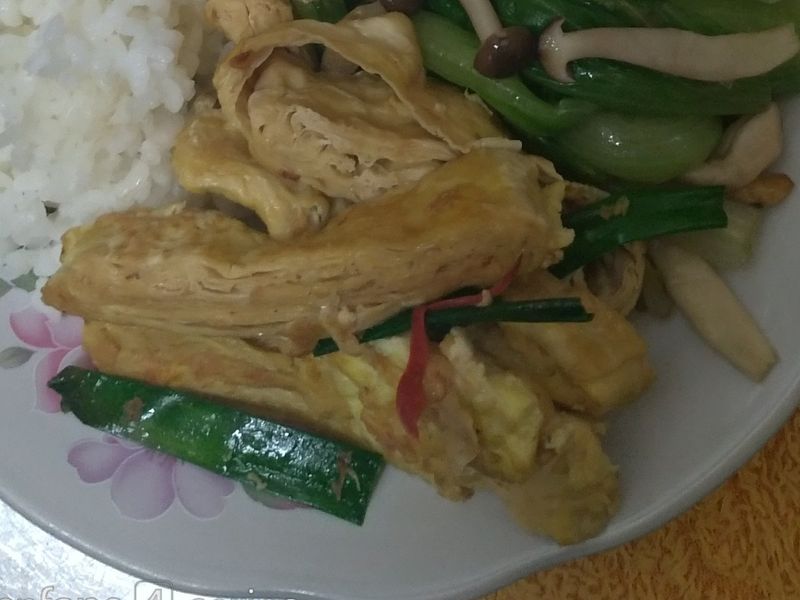 蔥燒蛋豆皮