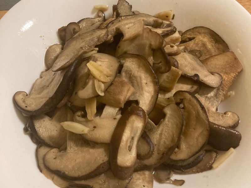 炒香菇