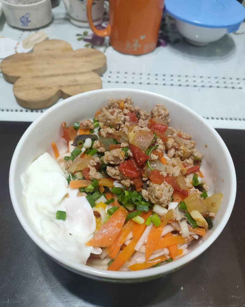 打拋豬乾拌麵