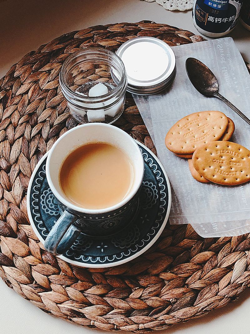 「簡單美味」皇家奶茶 好喝到迎風飆淚