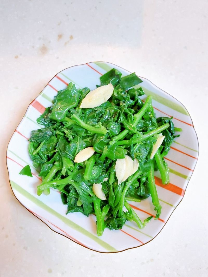 清炒甜菠菜(五辛素)