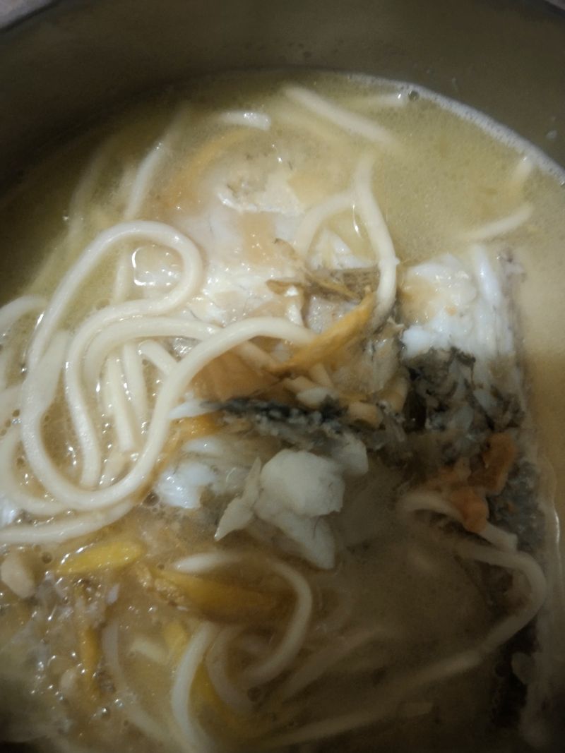 黃魚煨麵