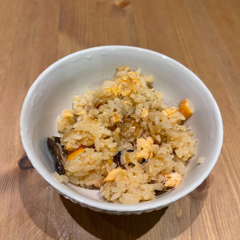 鮭魚炊飯