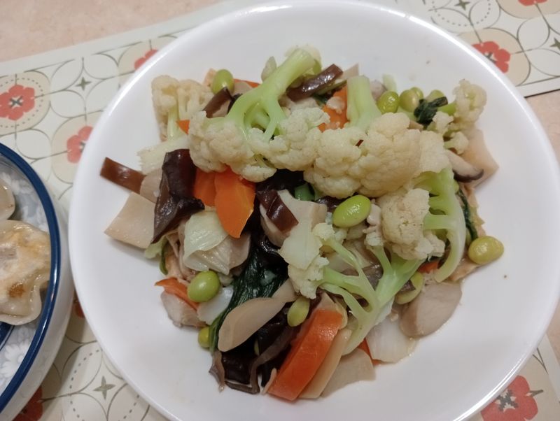 來吃素囉~ ❤️蔬炒腐竹❤️
