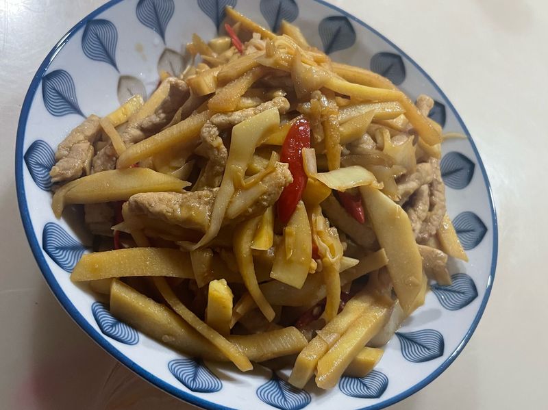 辣炒筍子肉絲