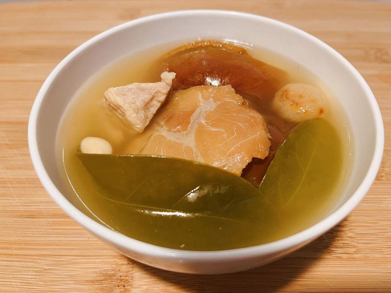 止咳平喘湯(龍脷葉鱷魚肉湯)