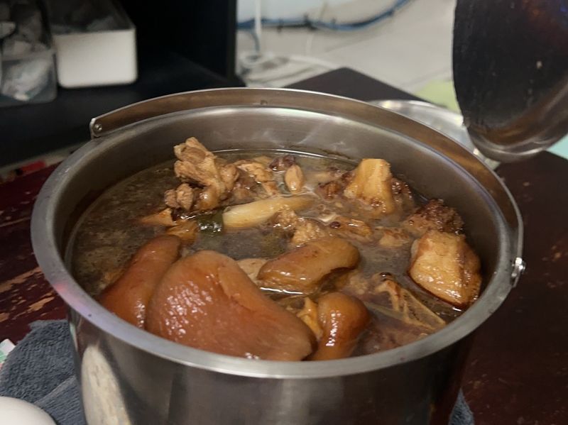 滷豬腳