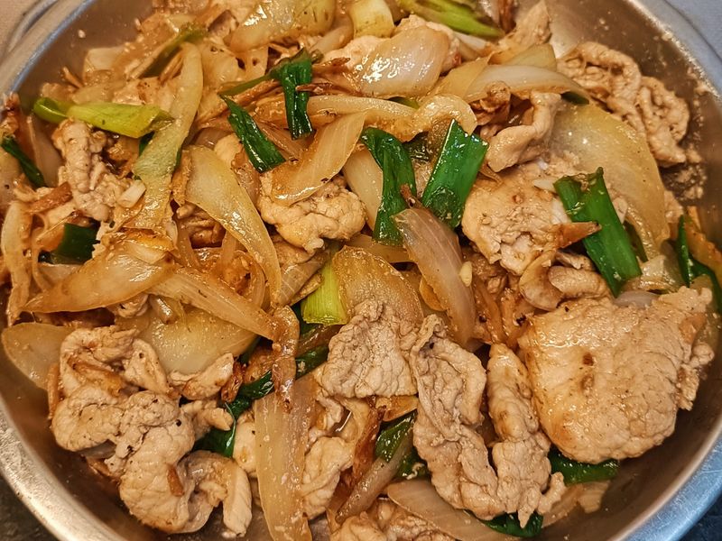 洋蔥炒肉片