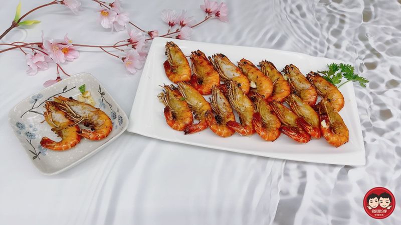 氣炸蒜香胡椒蝦~香辣又涮嘴|氣炸烤箱食譜