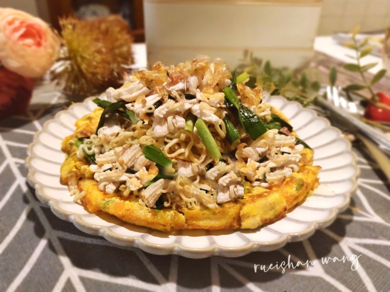 雞絲拌麵佐蔥花蛋(零失敗料理)