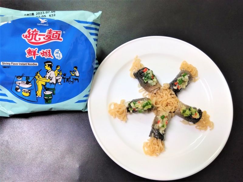 海鮮魚皮麵麵