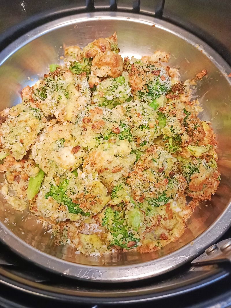 蒜香麵包屑氣炸花椰菜