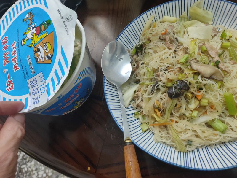 肉絲炒米粉