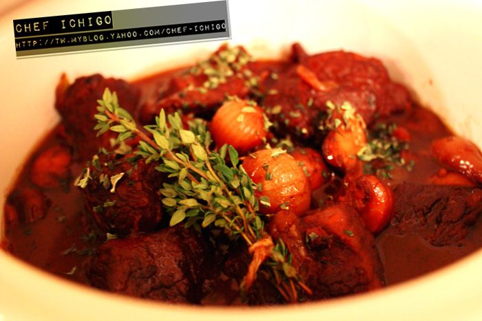 {食譜} 經典法式紅酒燉牛肉 Boeuf Bourguignon 