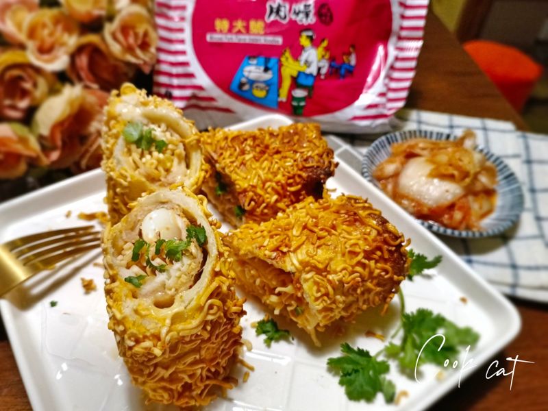 起司里肌小湯圓脆脆吐司卷(創意泡麵)