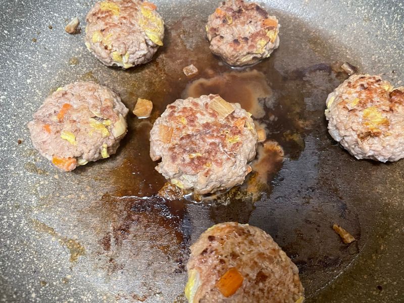 肉骨茶煎肉餅