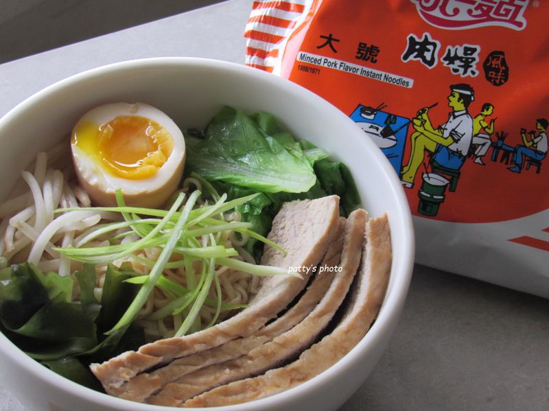 叉燒肉燥麵