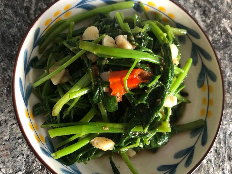 沙茶炒空心菜