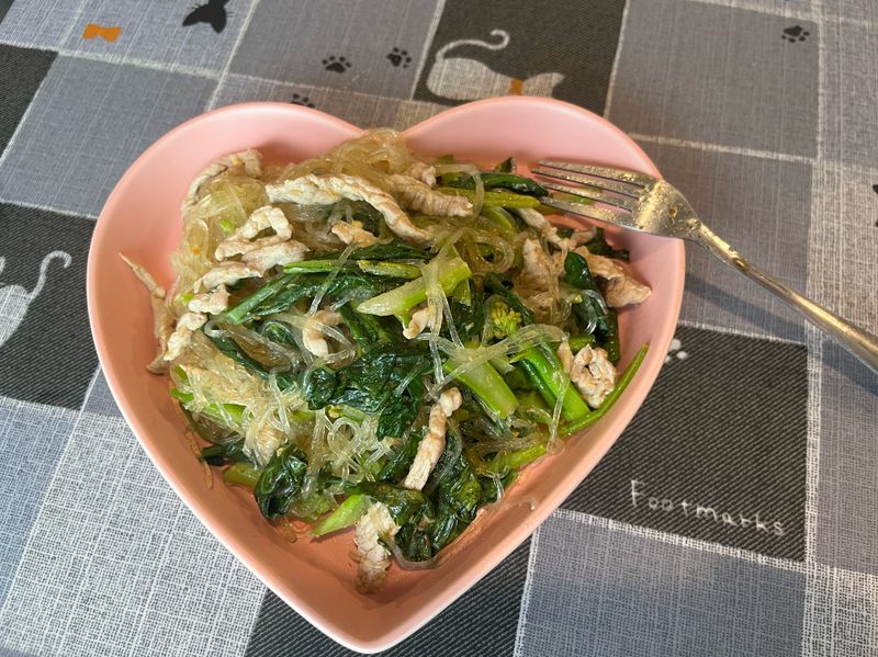 芥蘭炒冬粉