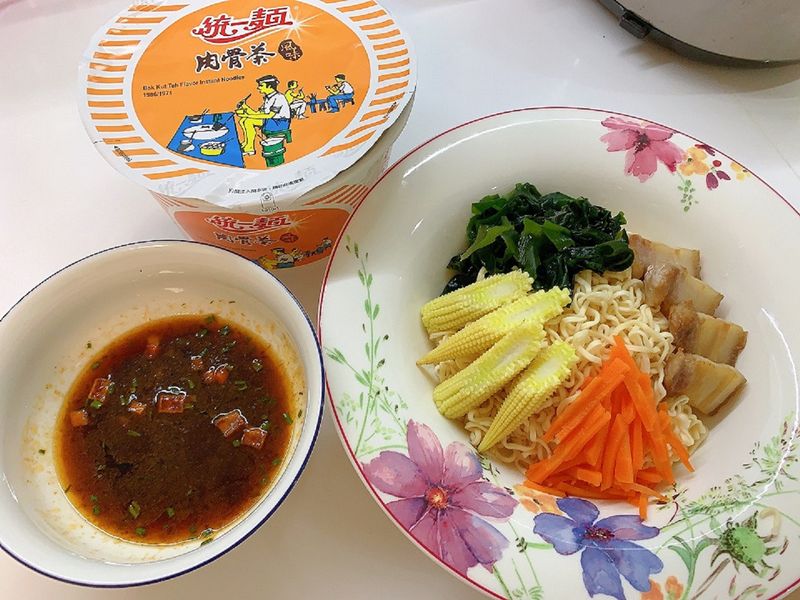 肉骨茶沾麵