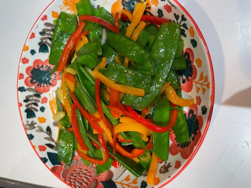 蒜炒甜豆彩椒