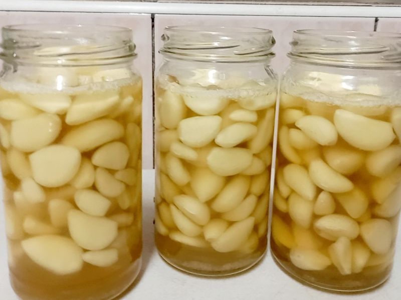 醃糖蒜-(蠟八蒜)