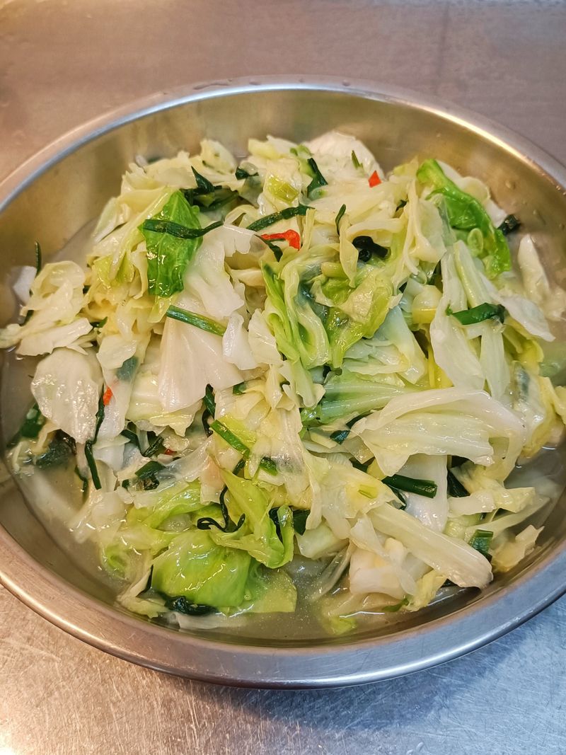 韭菜炒高麗菜