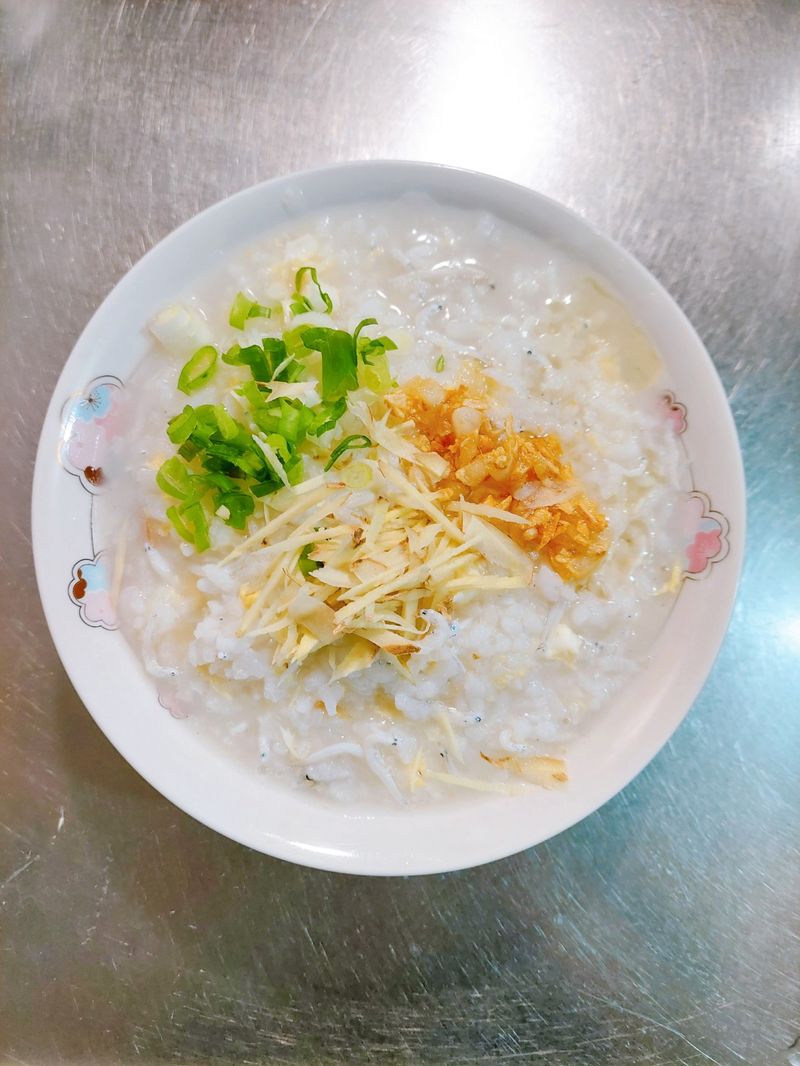 魩仔魚蛋花粥