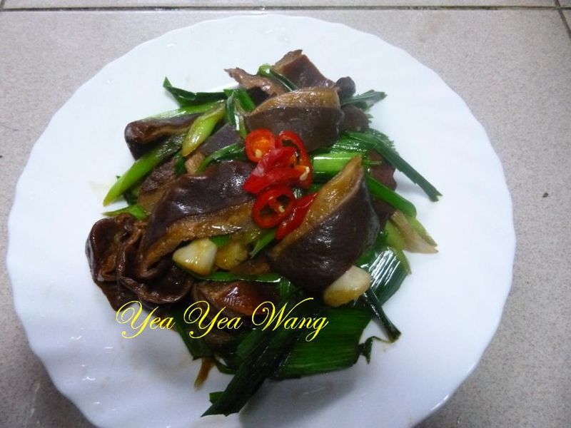 蒜炒魯豬肚