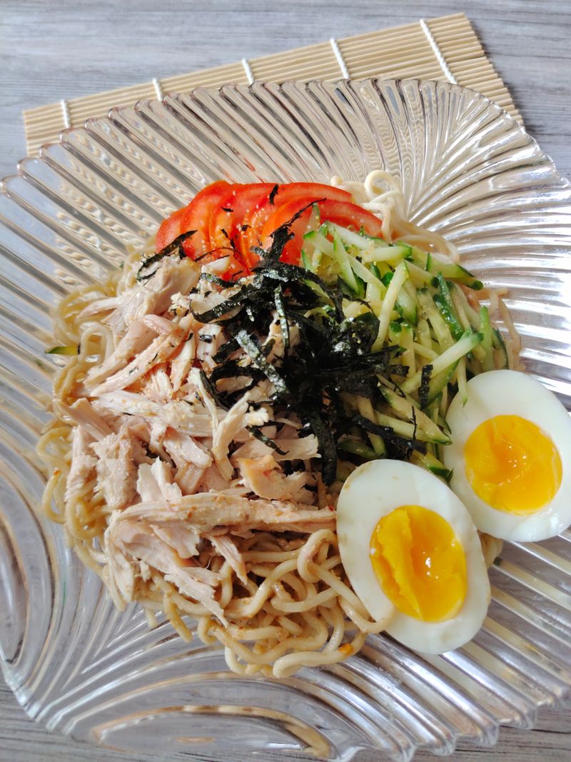 雞絲麻醬涼麵