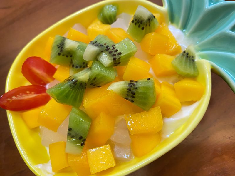 水果優格佐綠豆涼粉皮