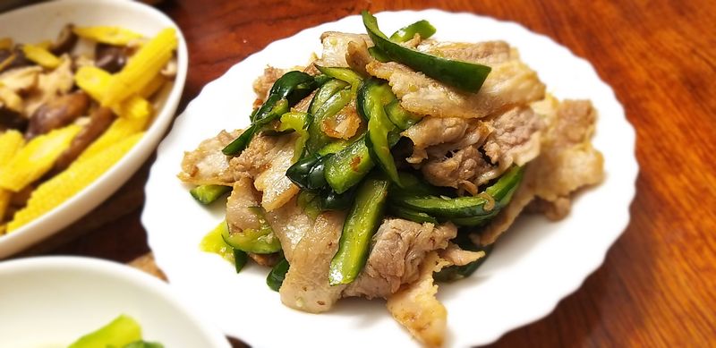 芥末黃瓜炒五花肉