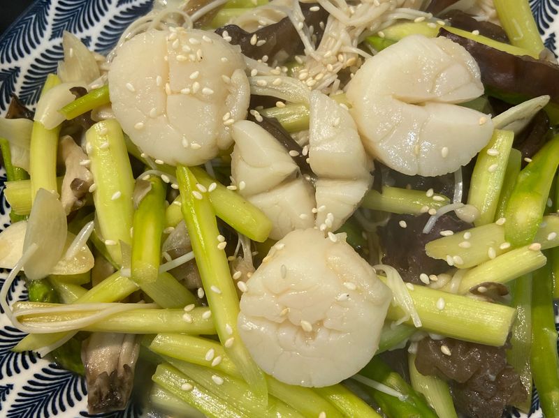 蘆筍炒木耳干貝燴菇菇