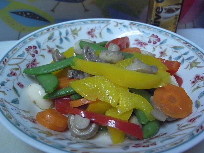 『得意的一天橄欖油』甜豆莢炒洋菇