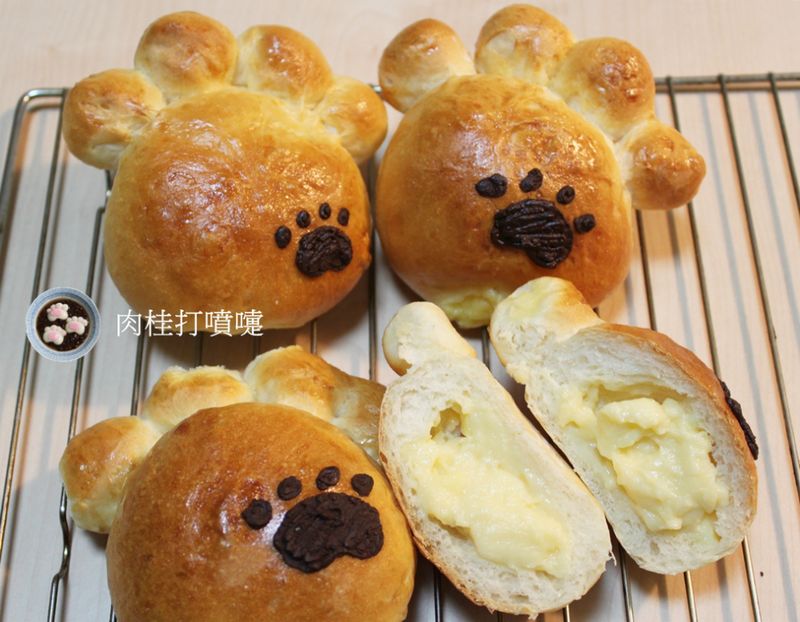【肉桂打噴嚏】肉球卡士達麵包♪