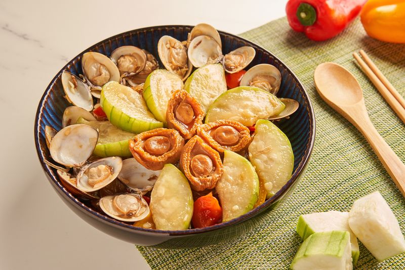 瑞士鮑汁蛤蠣絲瓜煲【李錦記珍饌秘製鮑魚】
